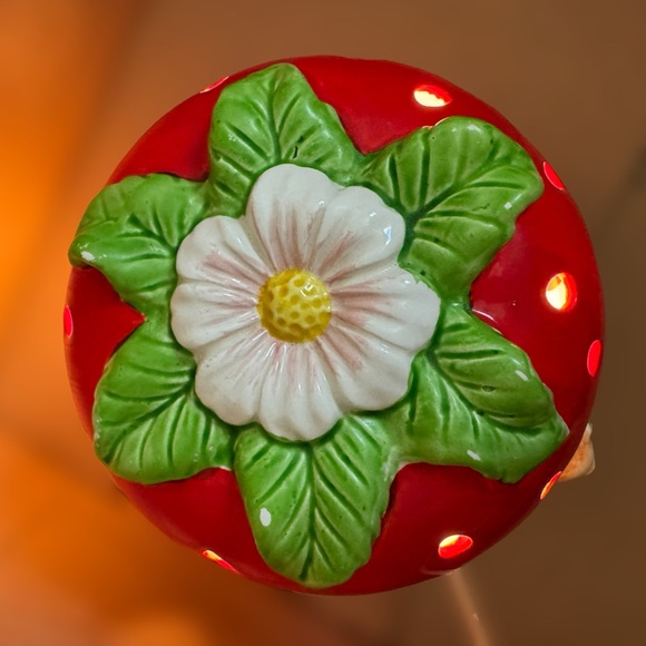 Vintage Strawberry Shortcake Bedroom Set Lamp Curtains Bed Spread Twin Sheets - Picture 3 of 16